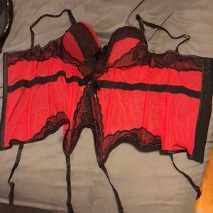 Bustier nwot garters included never worn
